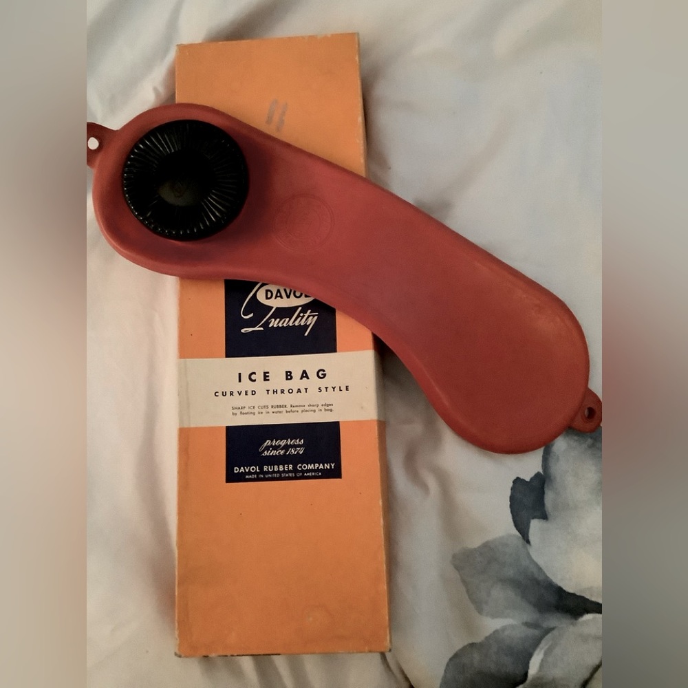 Davol vintage ice pack for throat. Original box